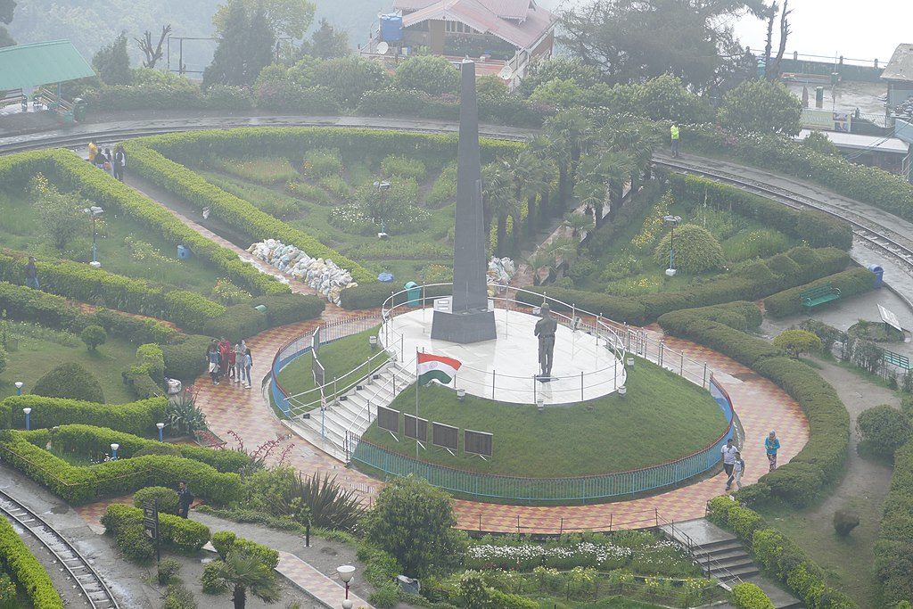 batasia loop - Places to visit in Darjeeling
