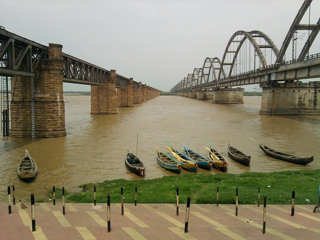 Old Godavari Bridge