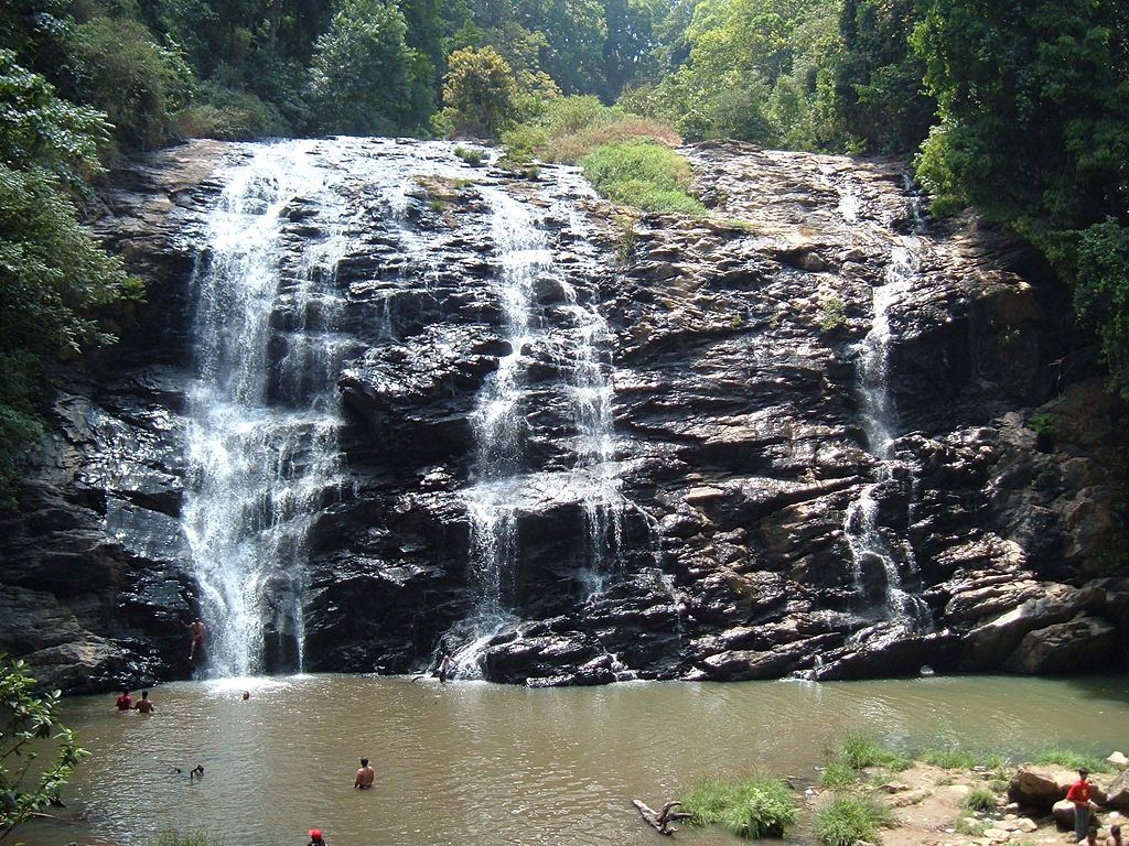 Onake Abbi Falls